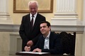 Tsipras_firma