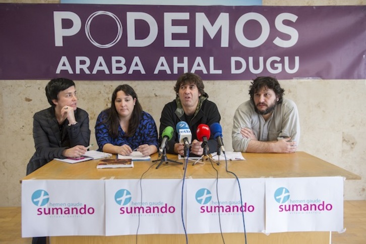 Los representantes de Podemos en Gasteiz. (Juanan RUIZ / ARGAZKI PRESS)