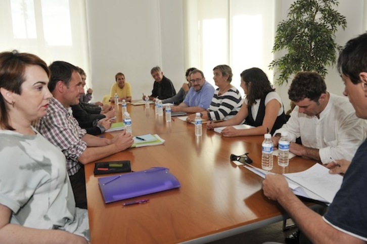 Representantes de las fuerzas del cambio, durante una reunión anterior. (Idoia ZABALETA/ARGAZKI PRESS)