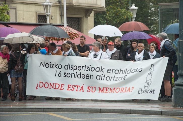 Etxerat ha recordado a las 16 víctimas de la dispersión. (Monika DEL VALLE/ARGAZKI PRESS)