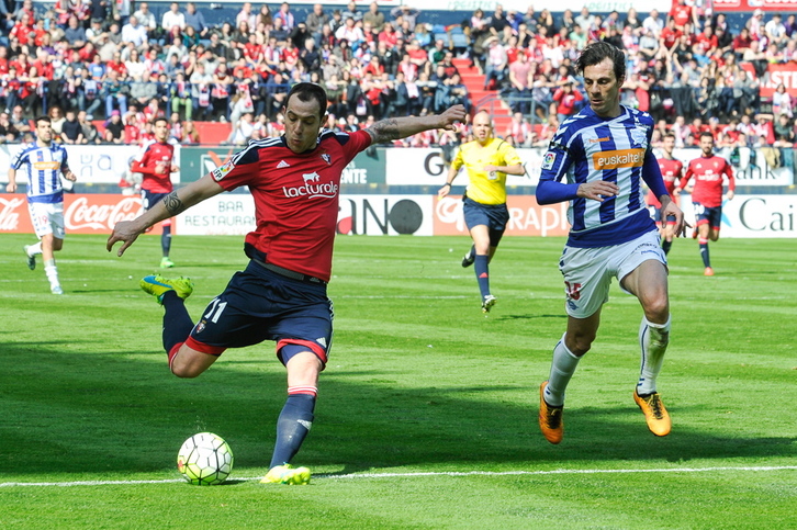 Urko Vera ha marcado su primer gol con Osasuna. (Idoia ZABALETA / ARGAZKI PRESS)