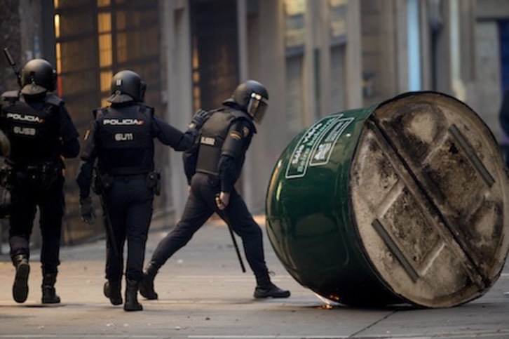 Incidentes del 11 de marzo en Iruñea tras una manifestación de Errepresioari Autodefensa. (Iñigo URIZ/ARGAZKI PRESS)