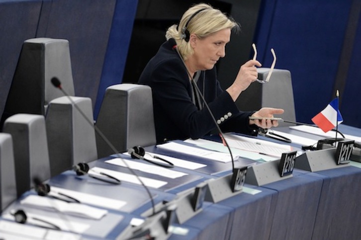 La líder ultraderechista Marine Le Pen, en el Parlamento Europeo. (Frederick FLORIN/AFP)