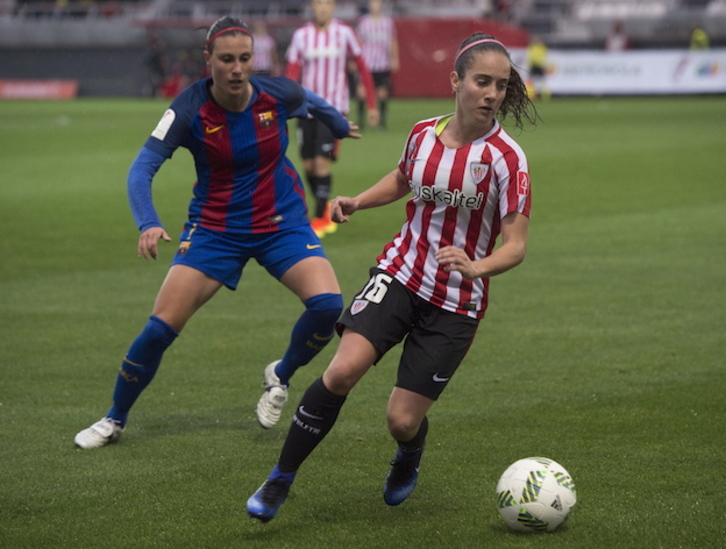 Lance del partido entre Athletic y Barcelona. (Monika DEL VALLE / ARGAZKI PRESS)