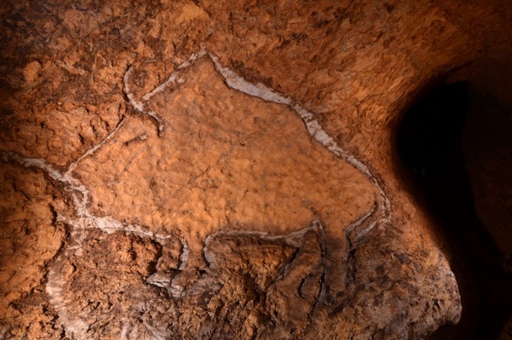 Aitzbitarte IV kobazuloan aurkitutako bisonte irudietako bat. (GIPUZKOA.EUS)