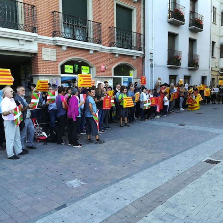 Atarrabia, también con Catalunya. (@AtarrabiEHBildu)