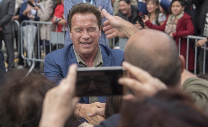 Arnold Schwarzenegger, a su llegada a Donostia. (Andoni CANELLADA/ARGAZKI PRESS)