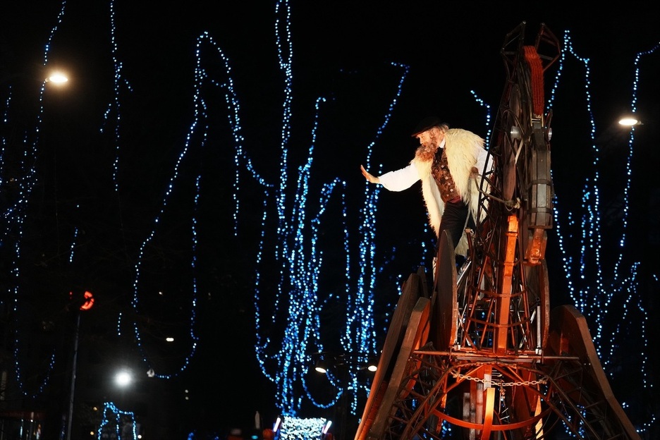 Olentzeko bere pottokaren gainean, Bilbon. Olentzeko bere pottokaren gainean, Bilbon.