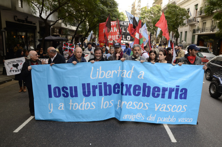Cabecera de la manifestación de Buenos Aires. ASKAPENA