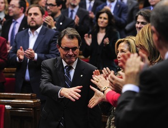 El líder de CiU, Artur Mas, tras su investidura en el Parlament. (Josep LAGO/AFP PHOTO)