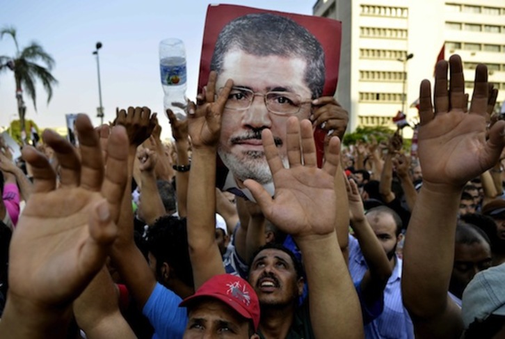 Manifestación de los seguidores de Morsi en El Cairo. (Mohamed EL-SHAHED/AFP PHOTO )