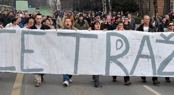 Manifestación en Sarajevo. (Elvis BARUKCIC/AFP PHOTO)