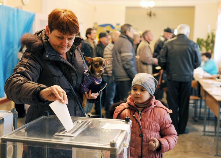 Las votaciones han arrancado esta mañana. (Viktor DRACHEV / AFP)