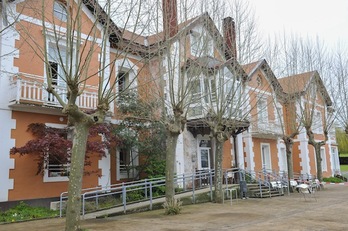 La antigua casa cuna de Fraisoro es actualmente un asilo. (Idoia ZABALETA/ARGAZKI PRESS)