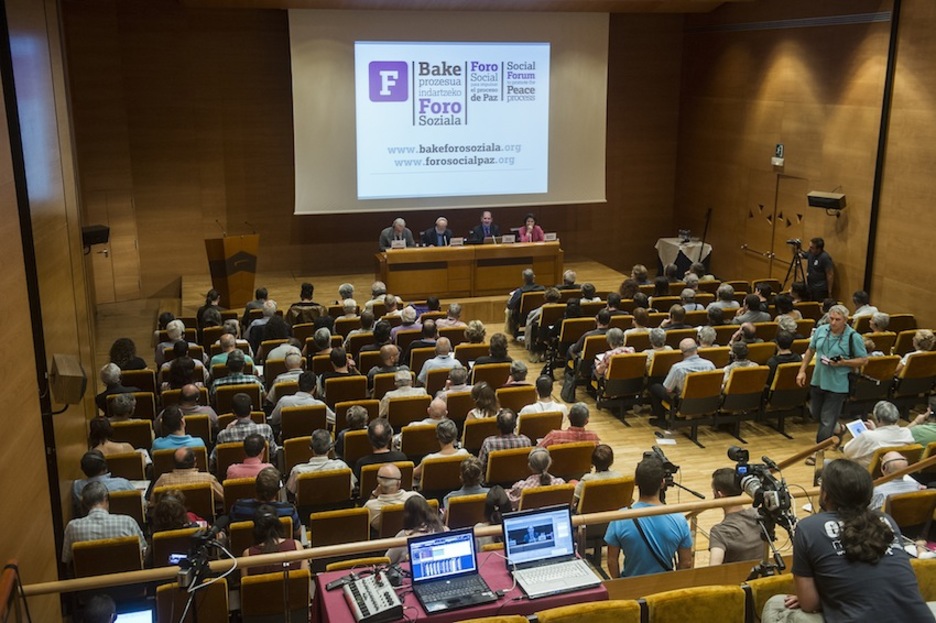 Bake Foroaren bigarren jardunaldia Bilbon osatu da. (Luis JAUREGIALTZO/ARGAZKI PRESS)