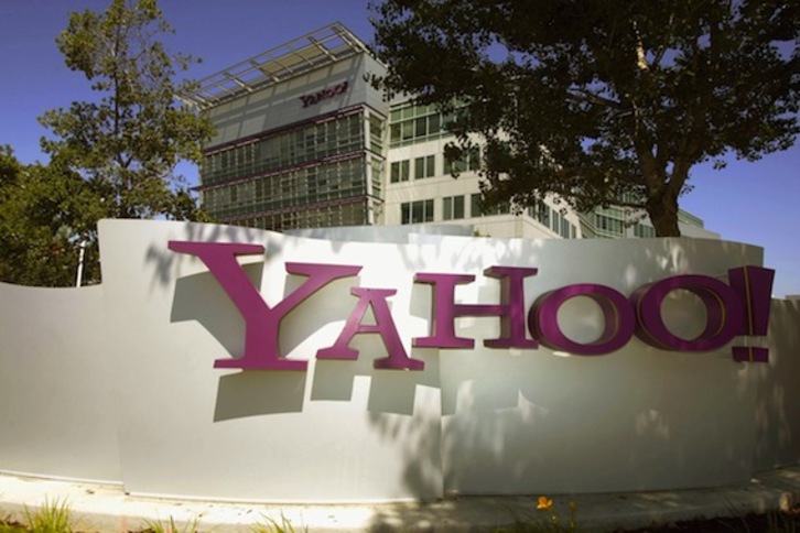 Exterior de la sede de Yahoo en Sunnyvale, California. (Héctor MATA/AFP PHOTO)