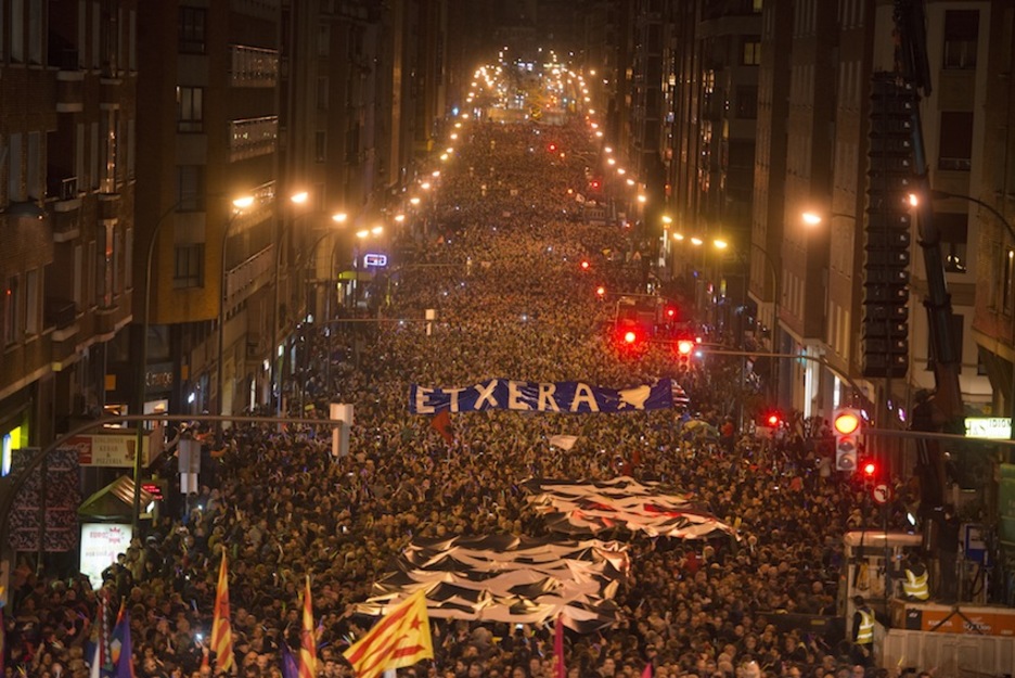 Imagen de la calle Autonomía abarrotada. (Luis JAUREGIALTZO/ARGAZKI PRESS)