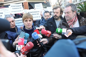 La secretaria general de LAB, Ainhoa Etxaide, ha hecho las declaraciones a las puertas de la sede del sindicato en Bilbo. (ARGAZKI PRESS)