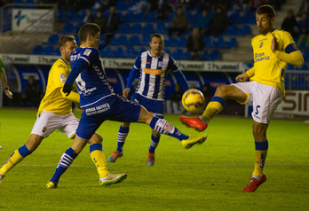 El partido ante el líder ha sido muy reñido. (Raúl BOGAJO / ARGAZKI PRESS)