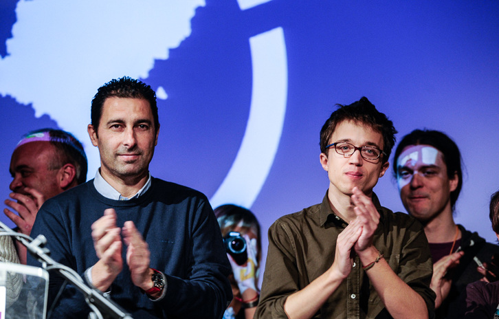 Joan Bosch e Iñigo Errejon, durante el acto. (Jagoba MANTEROLA)