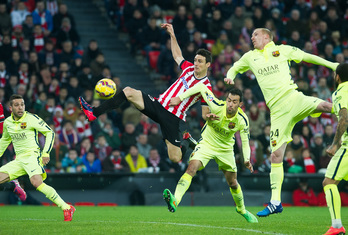 Aduriz ha vuelto a marcar. (Luis JAUREGIALTZO / ARGAZKI PRESS)