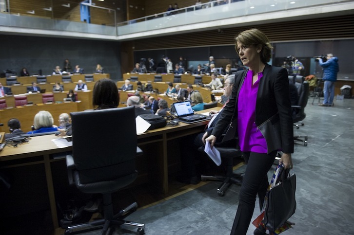 Yolanda Barcina en una sesión parlamentaria reciente. (Iñigo URIZ / ARGAZKI PRESS)