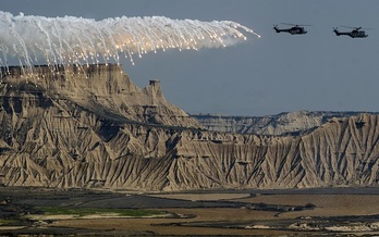 Pruebas militares en las Bardenas. (Jagoba MANTEROLA / ARGAZKI PRESS)