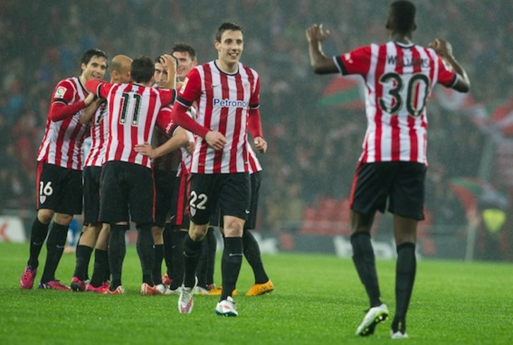 Xabi Etxeita y Mikel Rico han hecho los goles del Athletic. (Monika DEL VALLE/ARGAZKI PRESS)