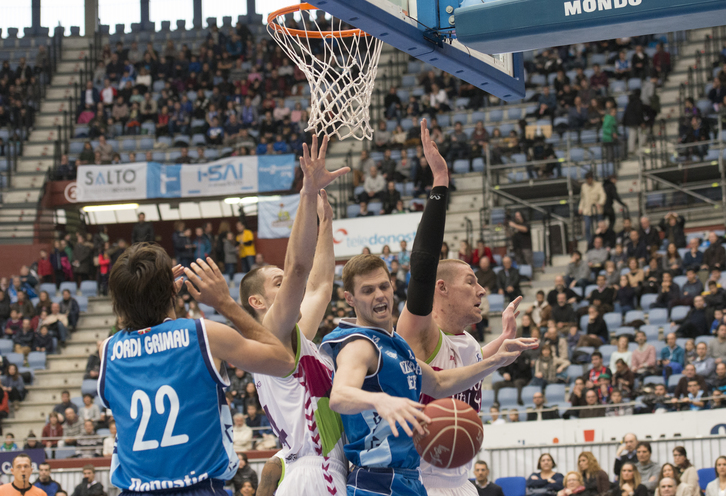 Baskonia nagusitu da derbian. (Gorka RUBIO / ARGAZKI PRESS)