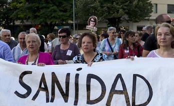 Imagen de archivo de una protesta contra los recortes en sanidad. (Idoia ZABALETA/ARGAZKI PRESS)