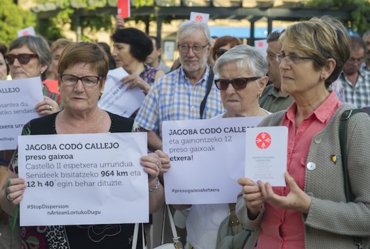 Jagoba Codo presoaren alde Donostian eginiko protesta; gaixotasun larria du. (Andoni CANELLADA / ARGAZKI PRESS)