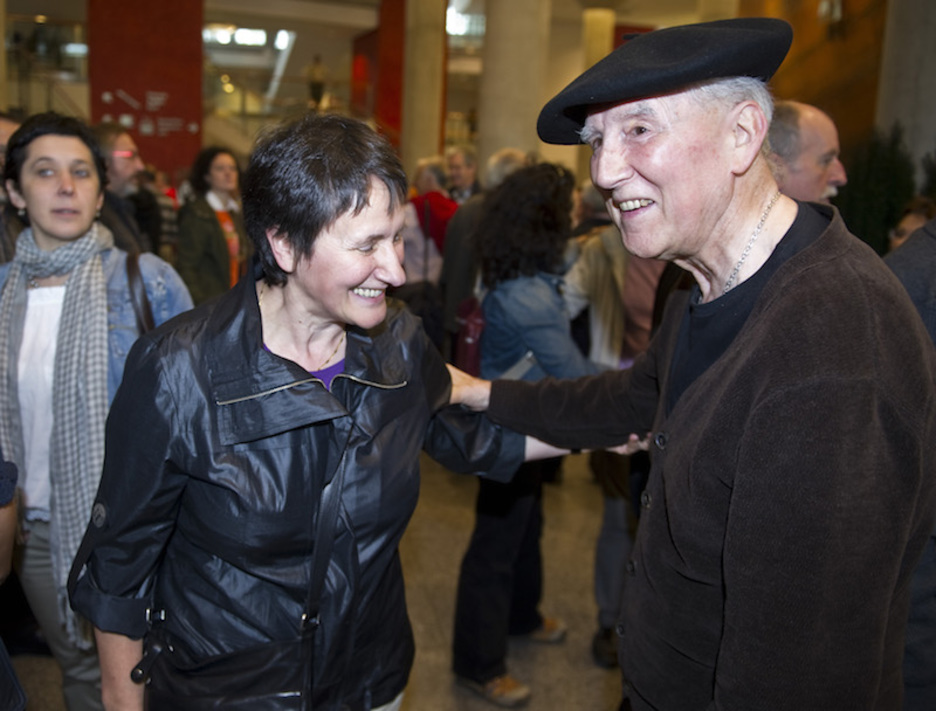 En Bilbo junto a Ino Galparsoro en junio de 2010, durante la presentación del acuerdo entre la izquierda abertzale y Eusko Alkartasuna (L.J. | A.P.)