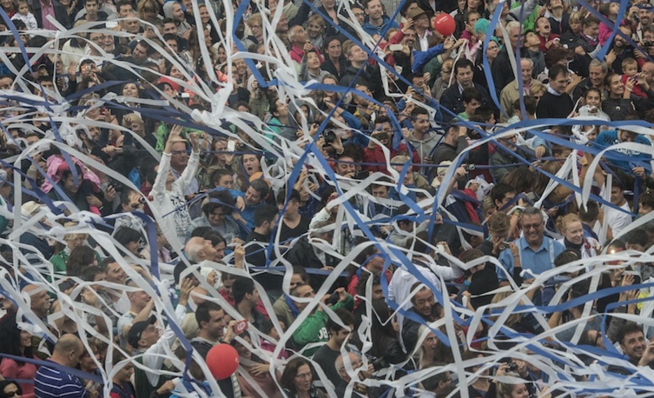 Cañonazo en Alderdi Eder. (Jagoba MANTEROLA / ARGGAZKI PRESS)