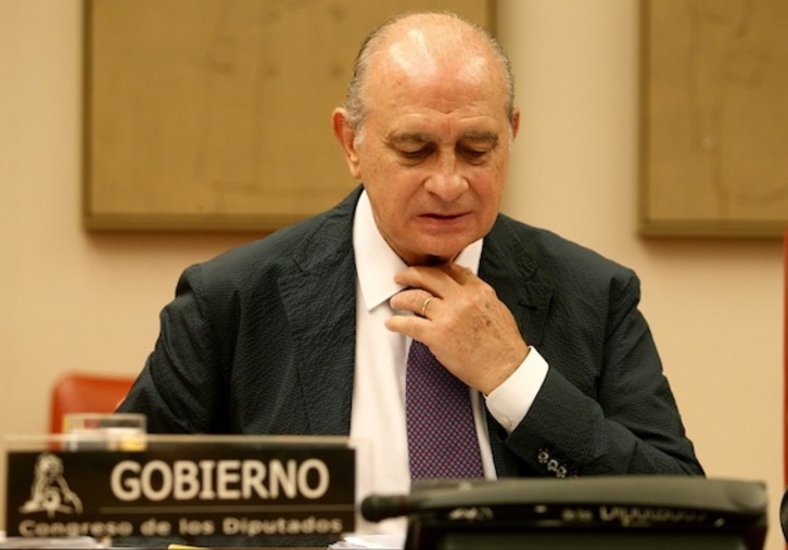 El ministro español de Interior, Jorge Fernández Díaz, durante una comparecencia parlamentaria. (J. DANAE/ARGAZKI PRESS)