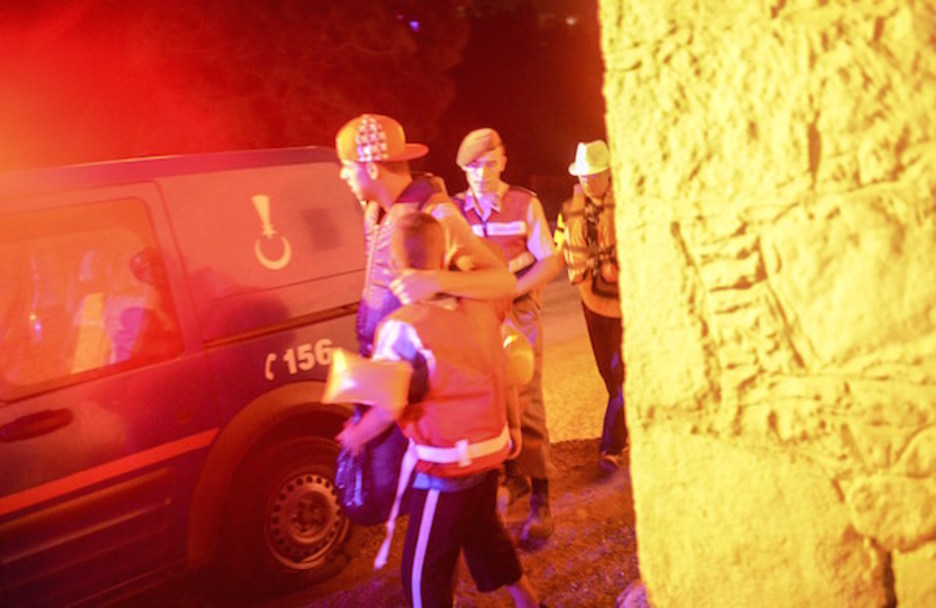 Batzutan Polizia da (irudian Turkiakoa) saiakera eteten duena. (Bulent KILIC | AFP)