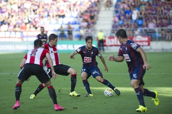 EIbar nagusitu da Ipuruan. (Gorka RUBIO / ARGAZKI PRESS)