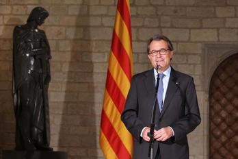 Artur Mas ha comparecido tras recibir a los organizadores de la «Via Lliure». (@govern)