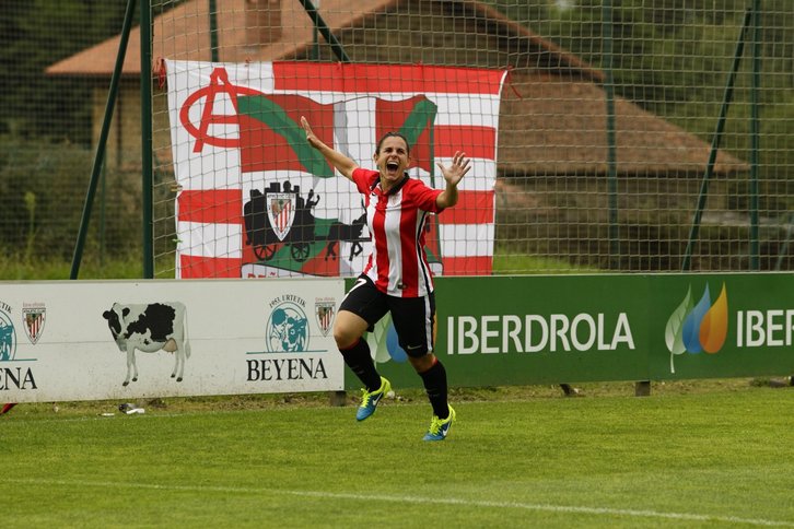 Eli Ibarra gol bat ospatzen. (ARGAZKI PRESS)