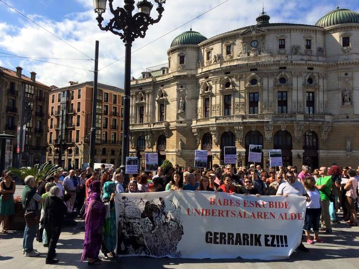 ‘Babes eskubide unibertsalaren alde, gerrarik ez’ (Agustin GOIKOETXEA)