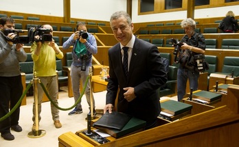 Urkullu, antes del inicio de su intervención. (Raúl BOGAJO/ARGAZKI PRESS)