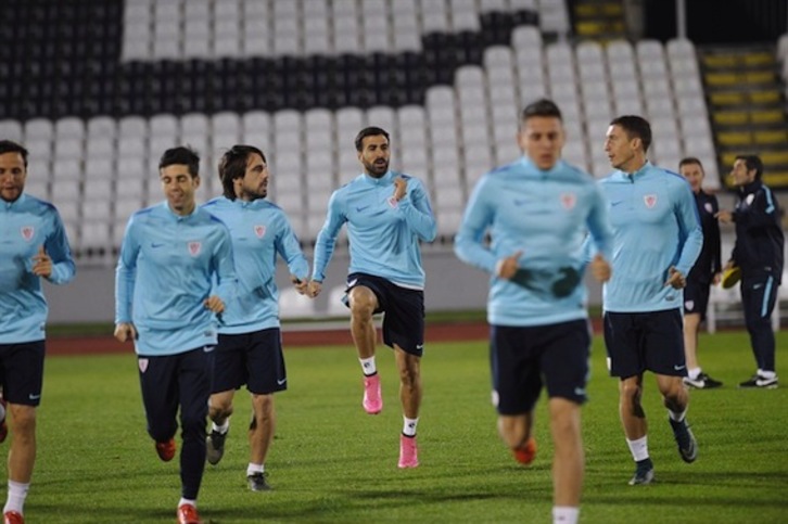 Sesión de entrenamiento previa al partido en Belgrado. (ATHLETIC CLUB)