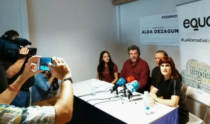 Rueda de prensa ofrecida por López de Uralde y Uriarte. (@EquoEuskadi)