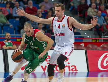 El Baskonia ha vuelto a realizar un gran partido y suma una nueva victoria en la Euroliga. (Juanan RUIZ / ARGAZKI PRESS)