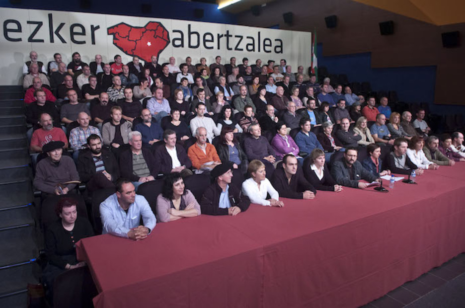 2009ko azaroaren 14an, Altsasun, ezker abertzaleak «prozesu baketsu eta demokratiko batekiko konpromisoa» adierazi zuen. (Juanan RUIZ | ARGAZKI PRESS)