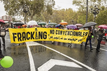 Manifestación contra el fracking en Bilbo, en noviembre pasado. (Aritz LOIOLA/ARGAZKI PRESS)