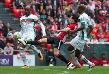 Lekue ha marcado el gol del Athletic. (Monika DEL VALLE / ARGAZKI PRESS)