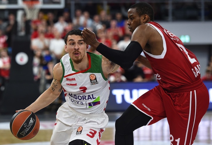 Baskonia ha cedido frente al Brose Baskets. (Christof STACHE / AFP)