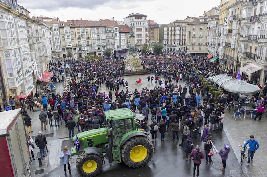 Traktoreek ere parte hartu dute manifestazioan.