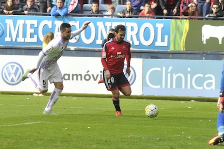 De las Cuevas, en el partido ante el Numancia. (Idoia ZABALETA/ARGAZKI PRESS)