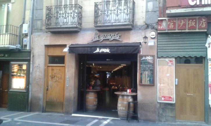 El bar seguía abierto esta mañana. (IRUINDARRA)